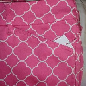 NWT Classic fit crop